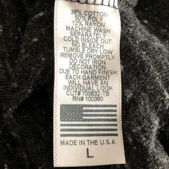 Wild Thing Graphic Women's Top - Red and Gray - Picture 6 of 6